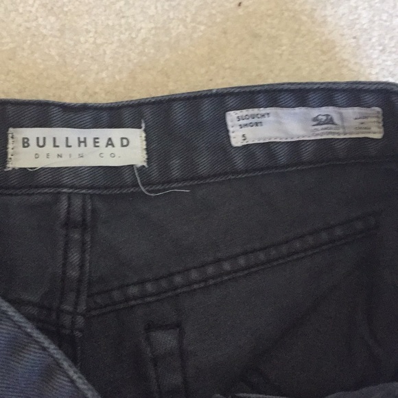 Bullhead Ripped Grey Black Distressed Slouch Short - Picture 4 of 4
